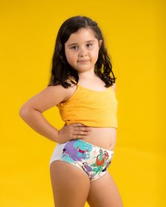 Blumer de niña estampado.
