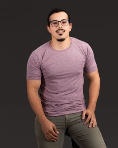 Camiseta básica de hombre lisa o estampada.