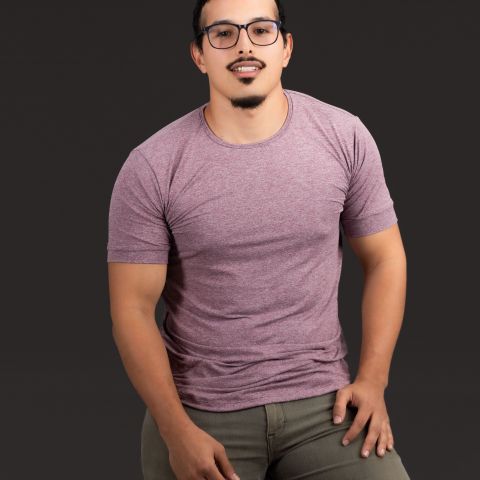 Camiseta básica de hombre lisa o estampada.